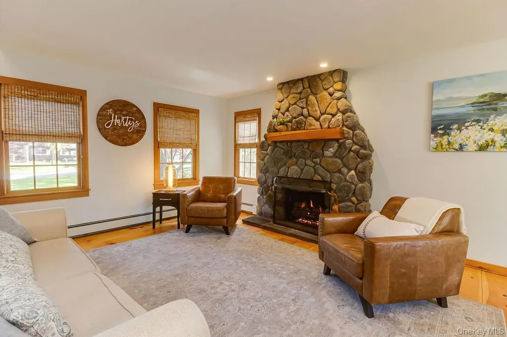 58 Cherry Lane Smithtown NY 11787