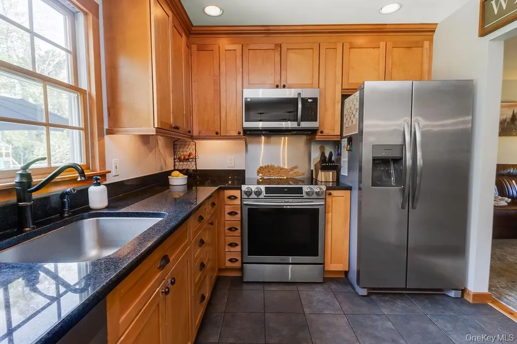 58 Cherry Lane Smithtown NY 11787