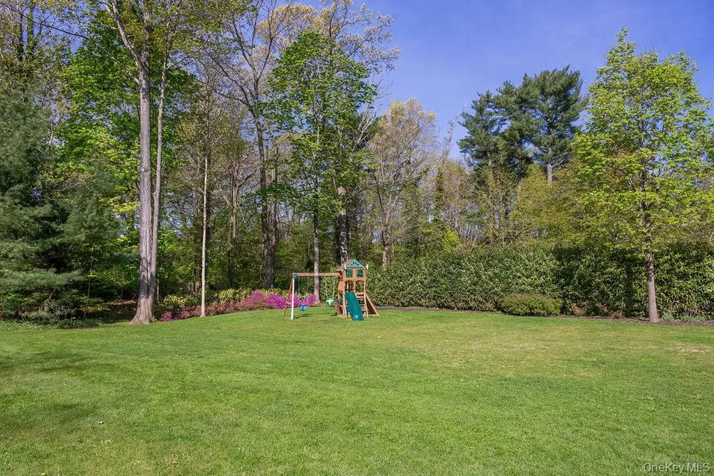 58 Cherry Lane Smithtown NY 11787
