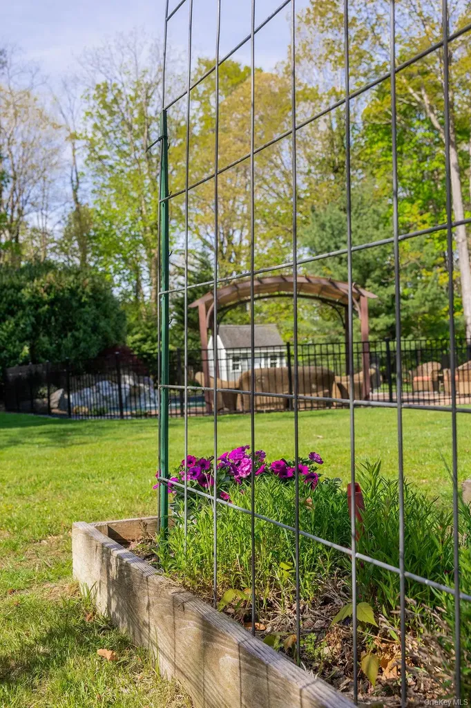 58 Cherry Lane Smithtown NY 11787