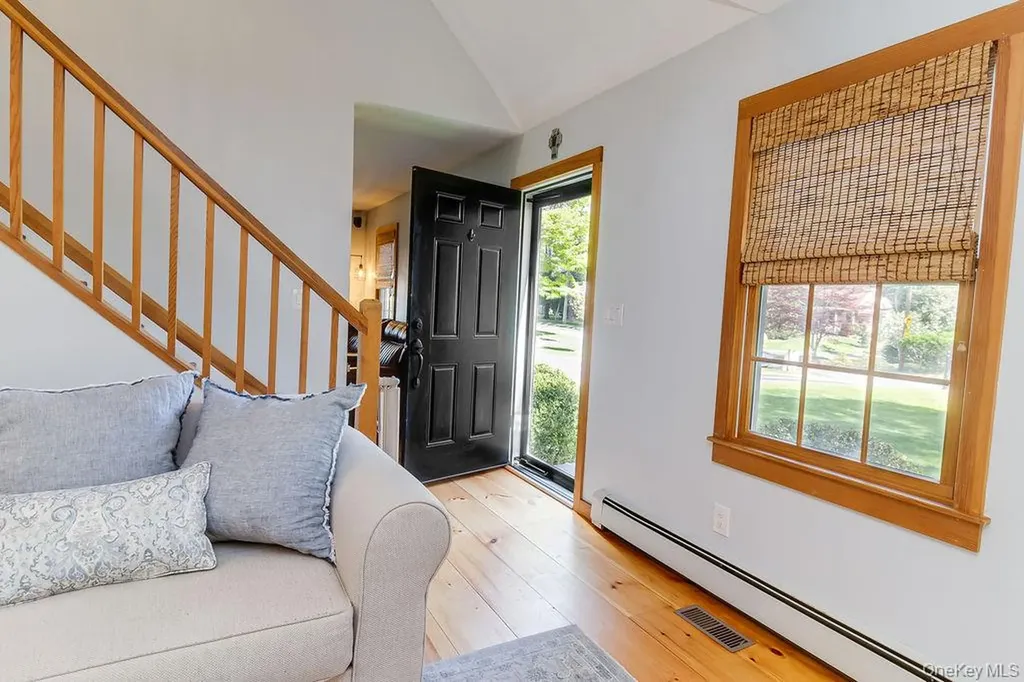 58 Cherry Lane Smithtown NY 11787