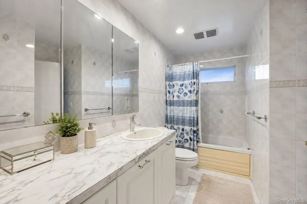 2756 Barbara Road Bellmore NY 11710