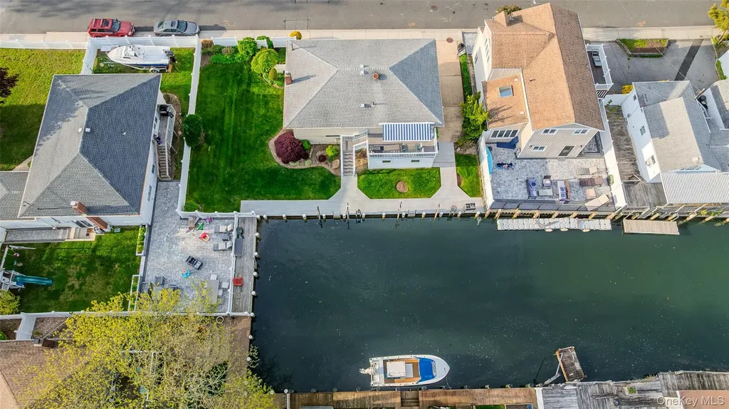 2756 Barbara Road Bellmore NY 11710