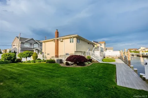 2756 Barbara Road Bellmore NY 11710