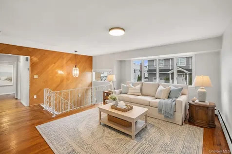 2756 Barbara Road Bellmore NY 11710