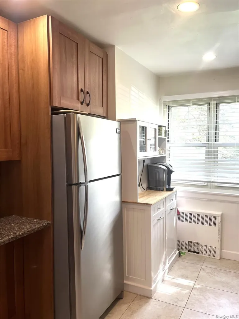 324 Post Avenue Westbury NY 11590