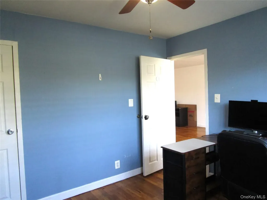 324 Post Avenue Westbury NY 11590