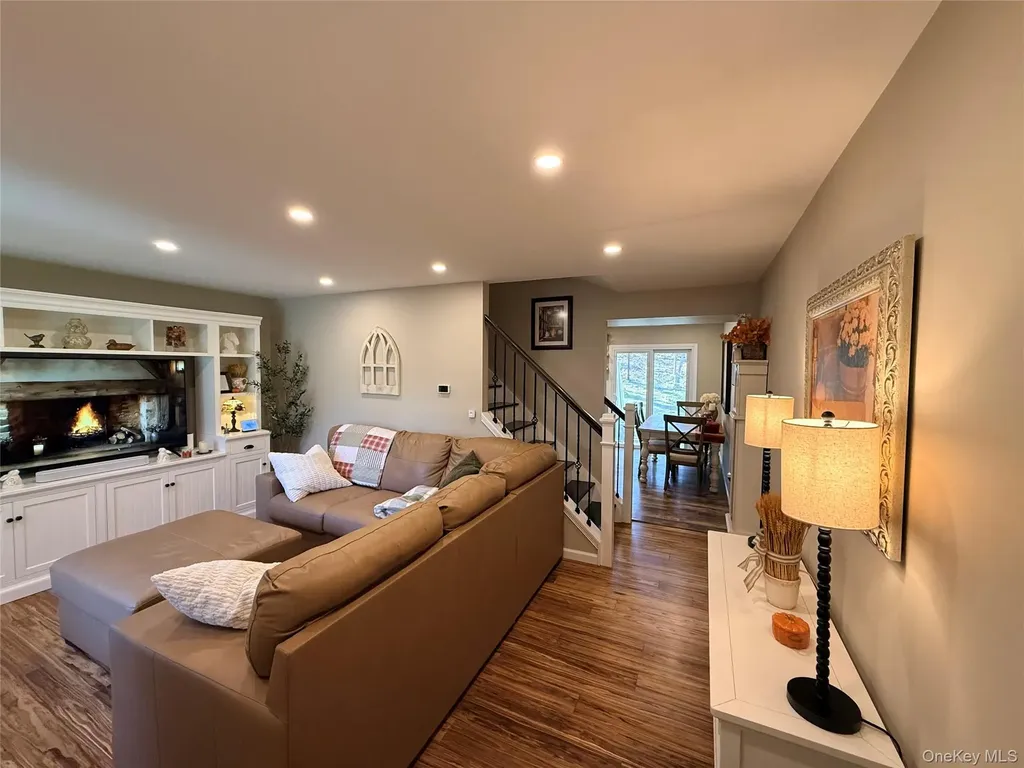 9 Penn Commons Yaphank NY 11980
