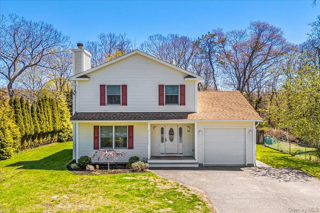 15A Sherman Avenue Hampton Bays NY 11946