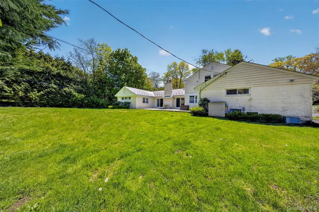 77 Merrivale Road Great Neck NY 11020