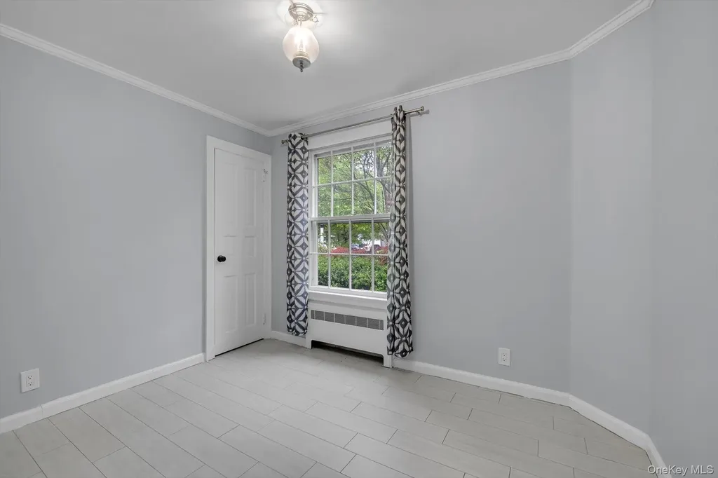 10 Hidden Pond Glen Head NY 11545