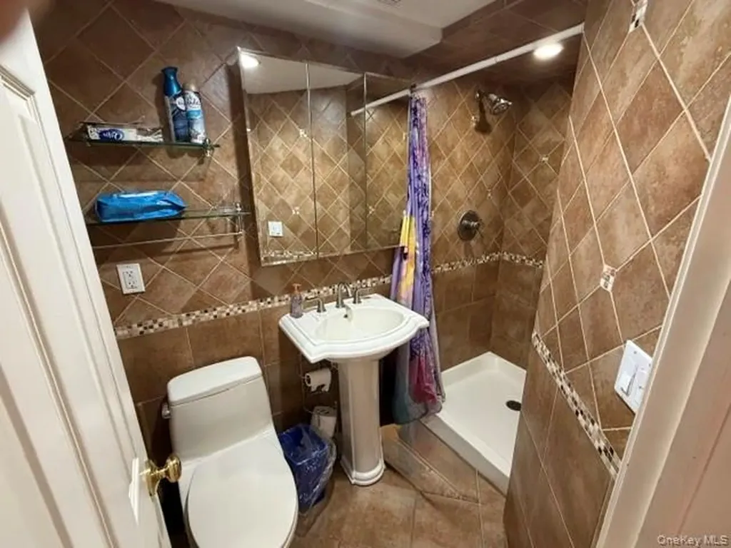 13843 76th Avenue Flushing NY 11367