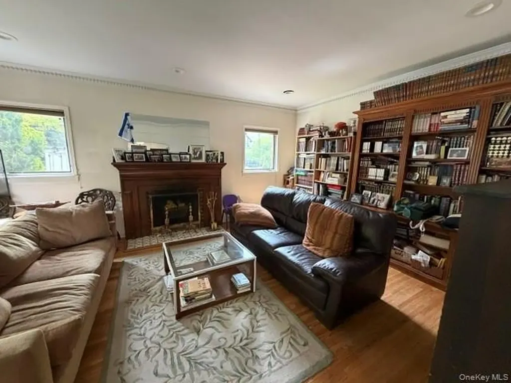 13843 76th Avenue Flushing NY 11367