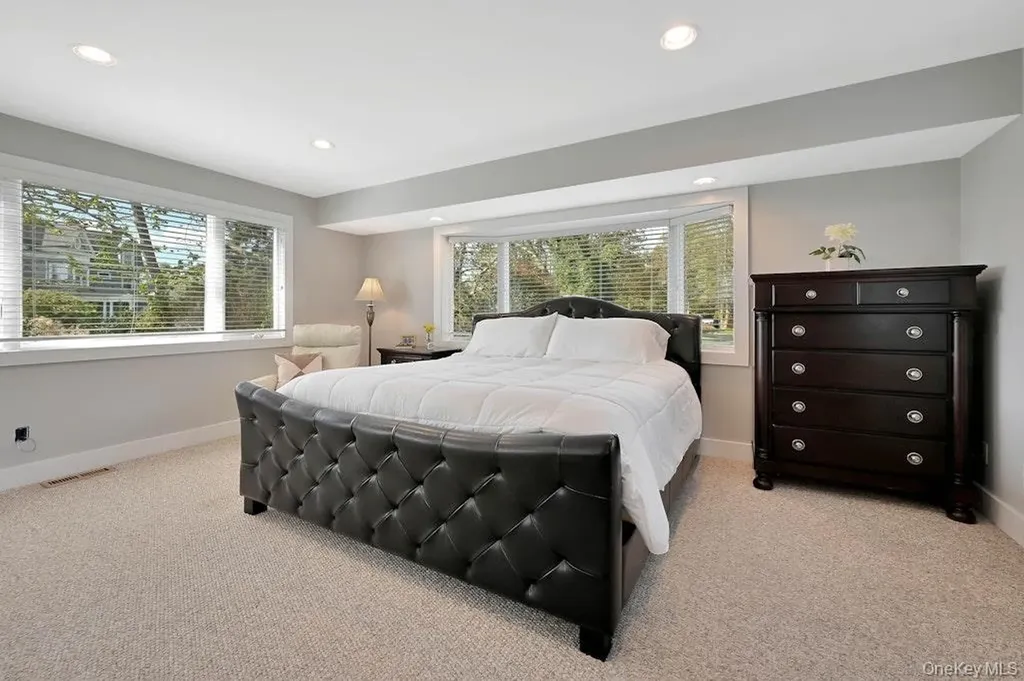 11 Convent Lane Center Moriches NY 11934