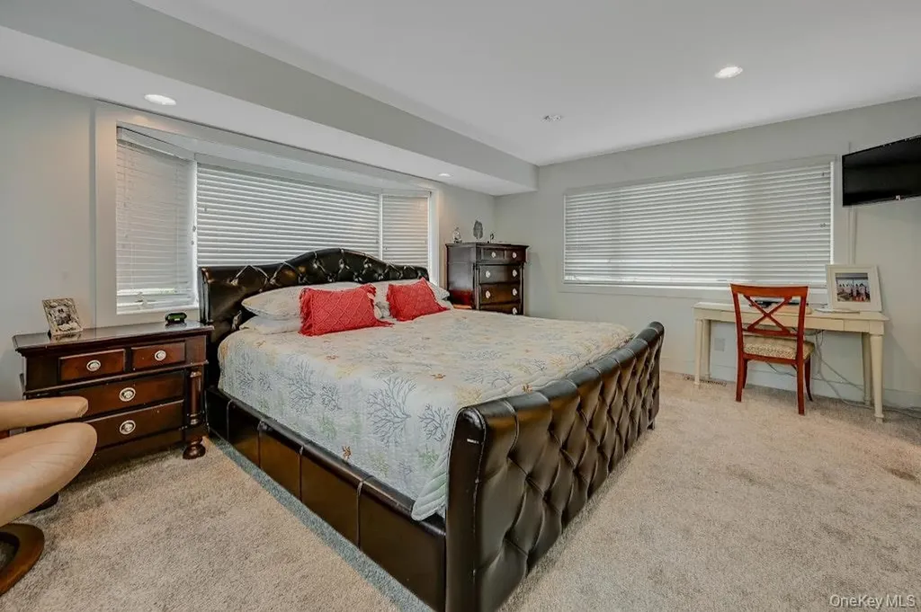11 Convent Lane Center Moriches NY 11934