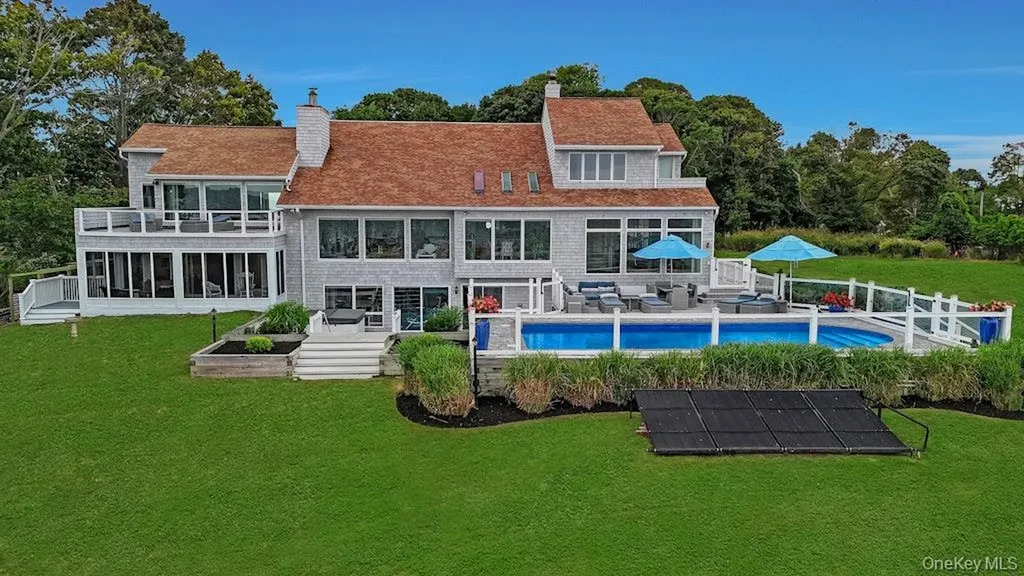 11 Convent Lane Center Moriches NY 11934