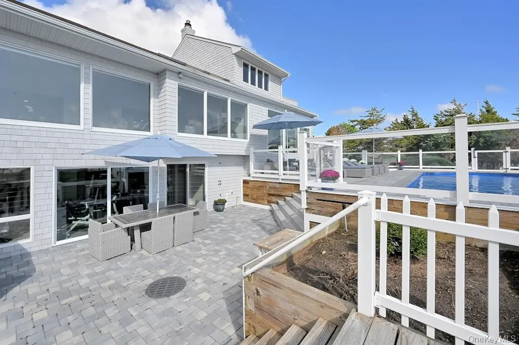 11 Convent Lane Center Moriches NY 11934
