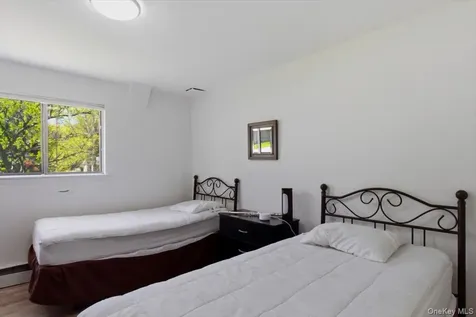 40 Donald Drive Hastings-on-hudson NY 10706