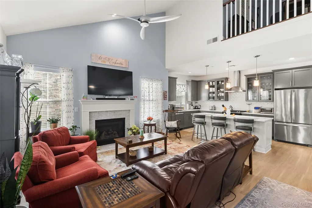 32 Michael Lane East Islip NY 11730
