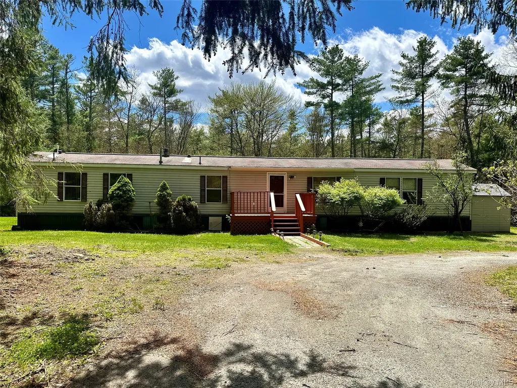 76 Hartwood Road Forestburgh NY 12777
