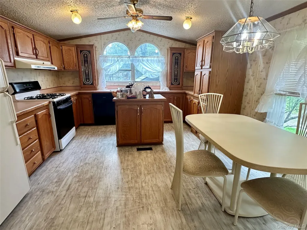 76 Hartwood Road Forestburgh NY 12777