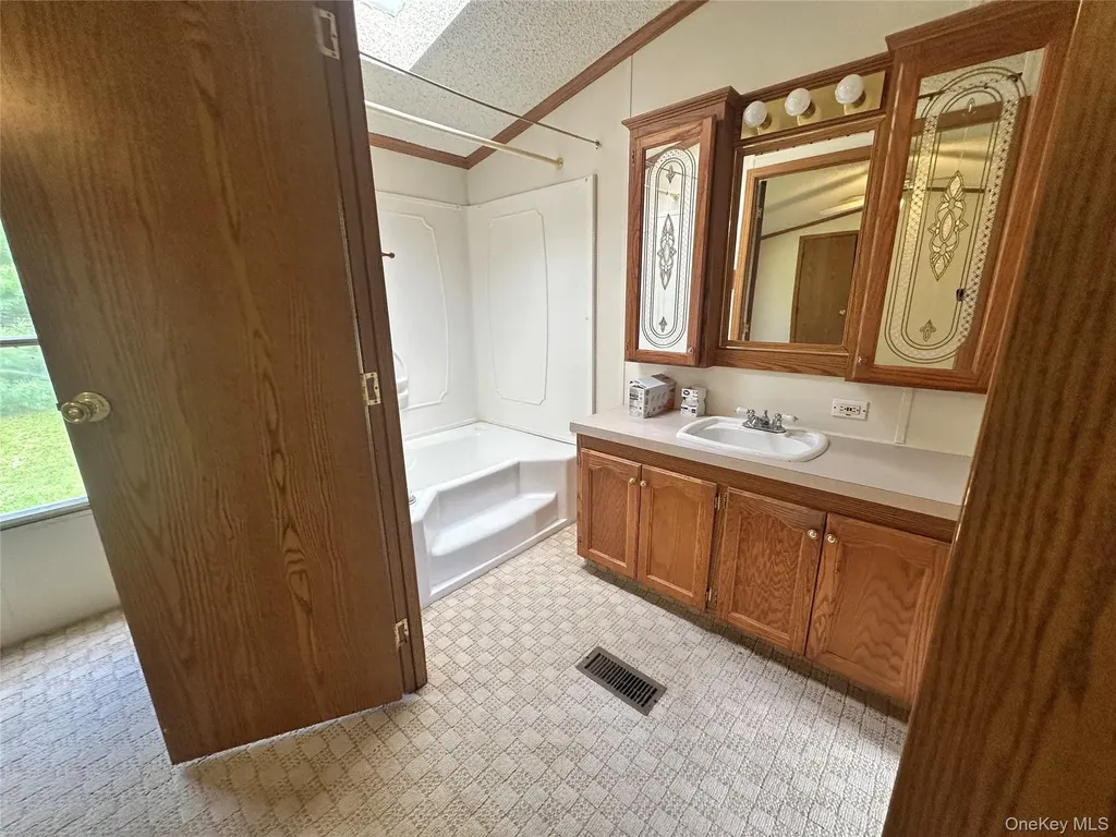 76 Hartwood Road Forestburgh NY 12777