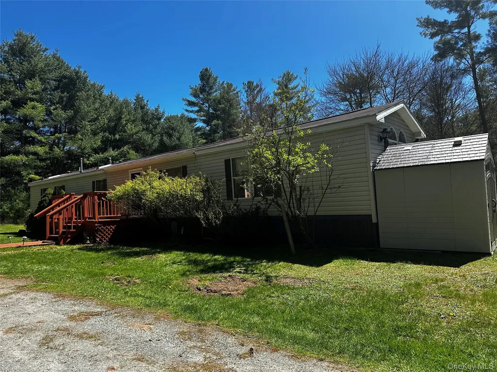 76 Hartwood Road Forestburgh NY 12777