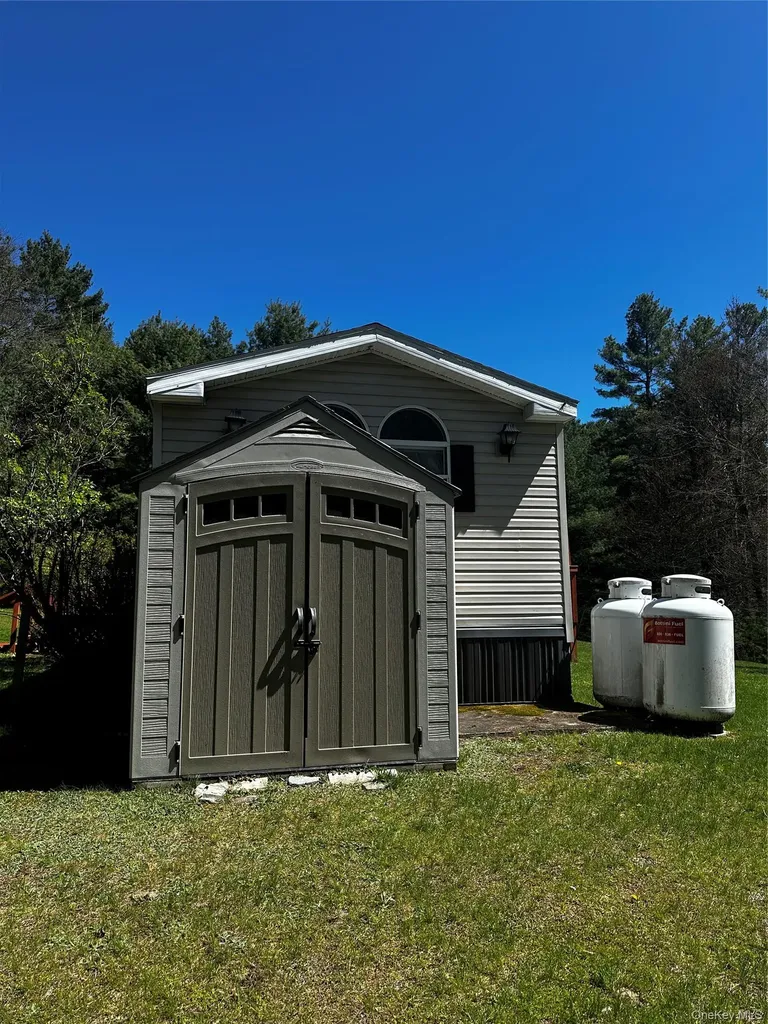 76 Hartwood Road Forestburgh NY 12777