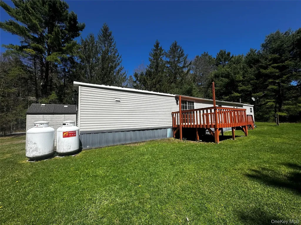 76 Hartwood Road Forestburgh NY 12777
