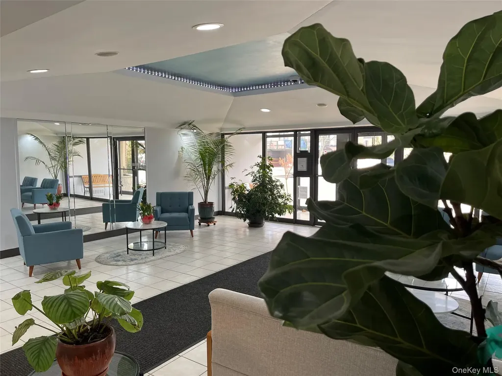 855 E Broadway Long Beach NY 11561
