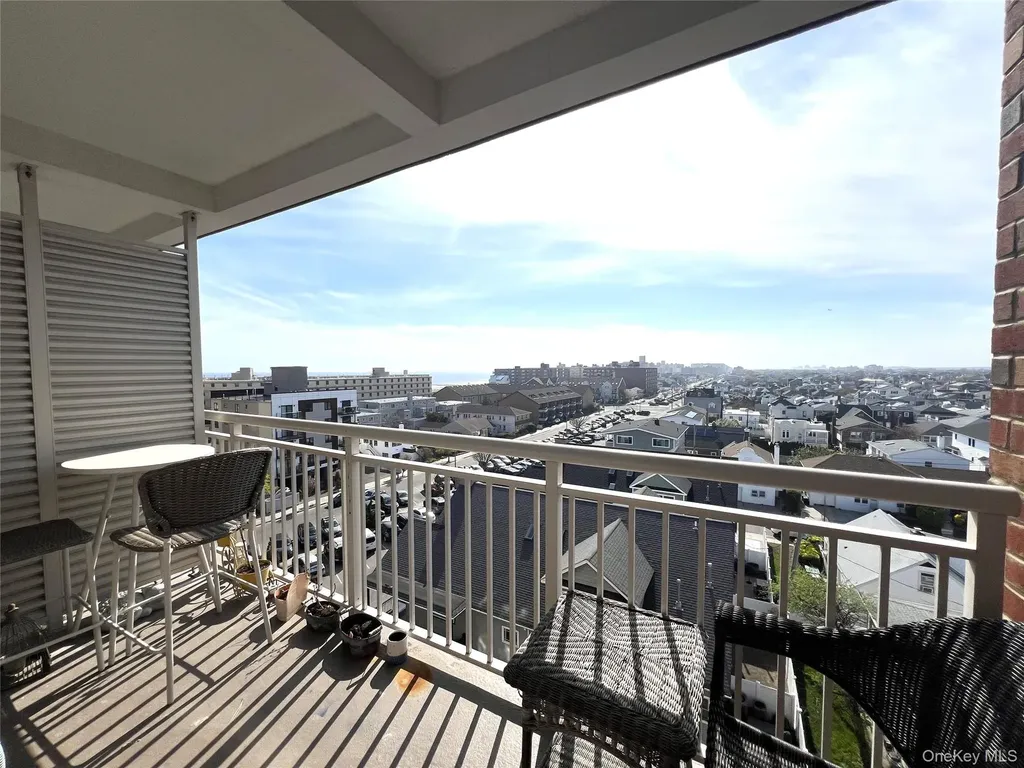 855 E Broadway Long Beach NY 11561