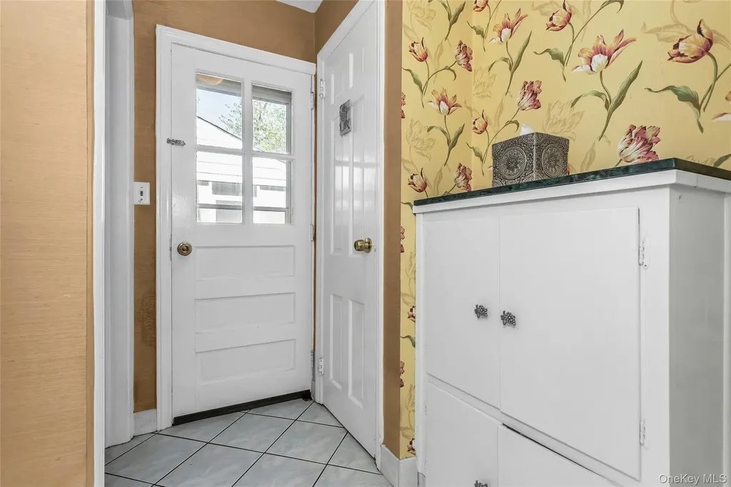 231 Sydney Avenue Malverne NY 11565
