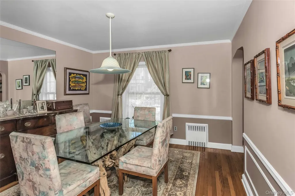 231 Sydney Avenue Malverne NY 11565