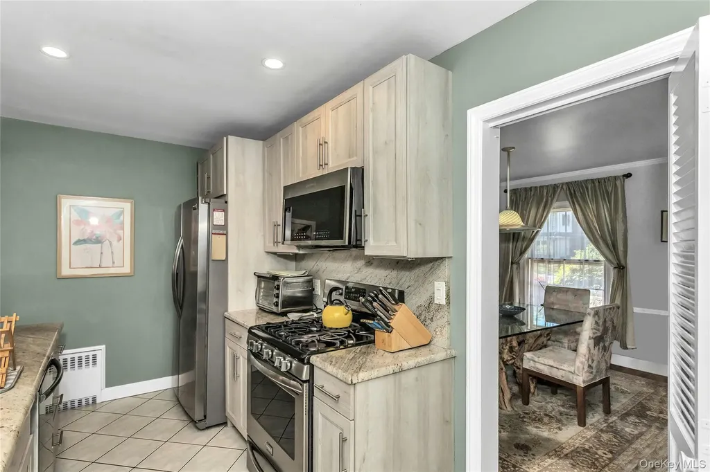 231 Sydney Avenue Malverne NY 11565