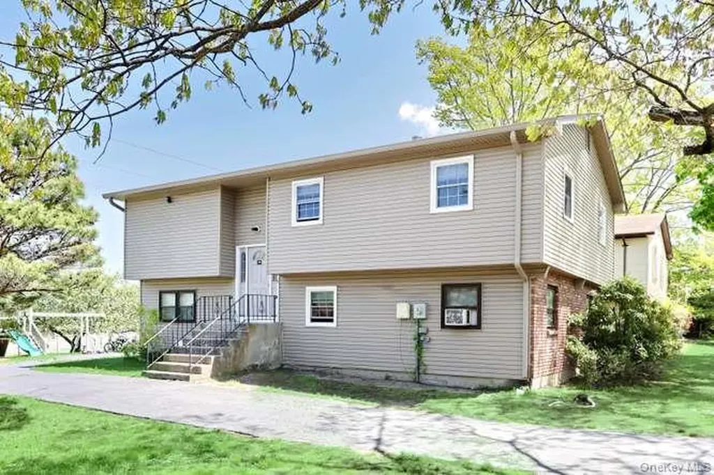 60 Brewer Road Monsey NY 10952
