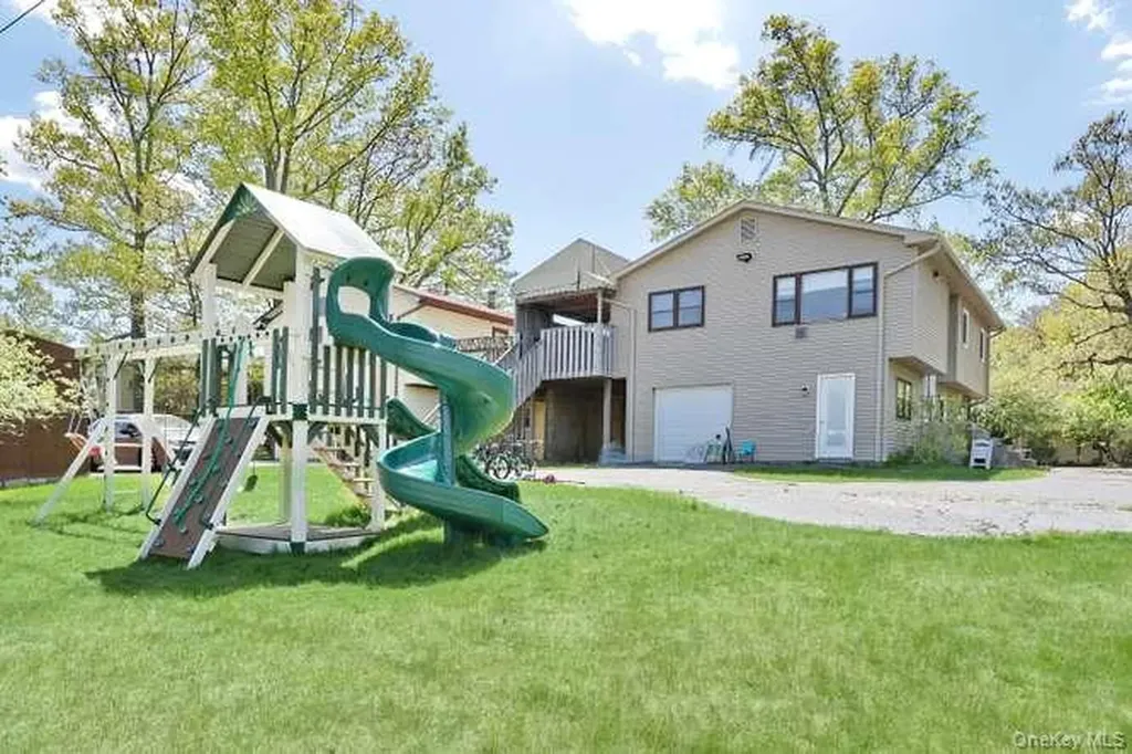 60 Brewer Road Monsey NY 10952