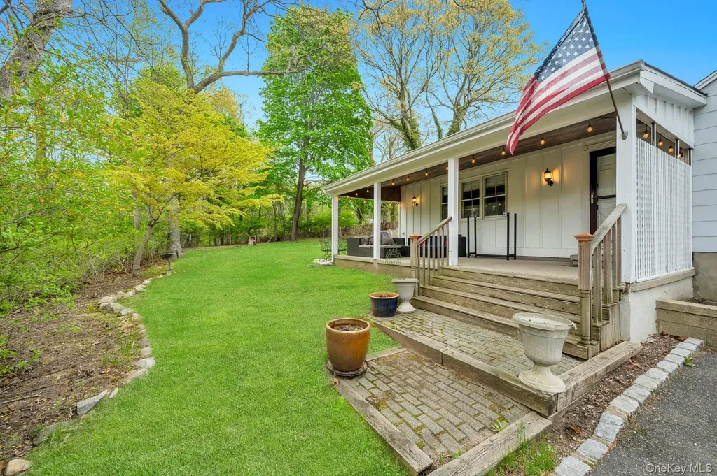 79 Brooksite Drive Smithtown NY 11787