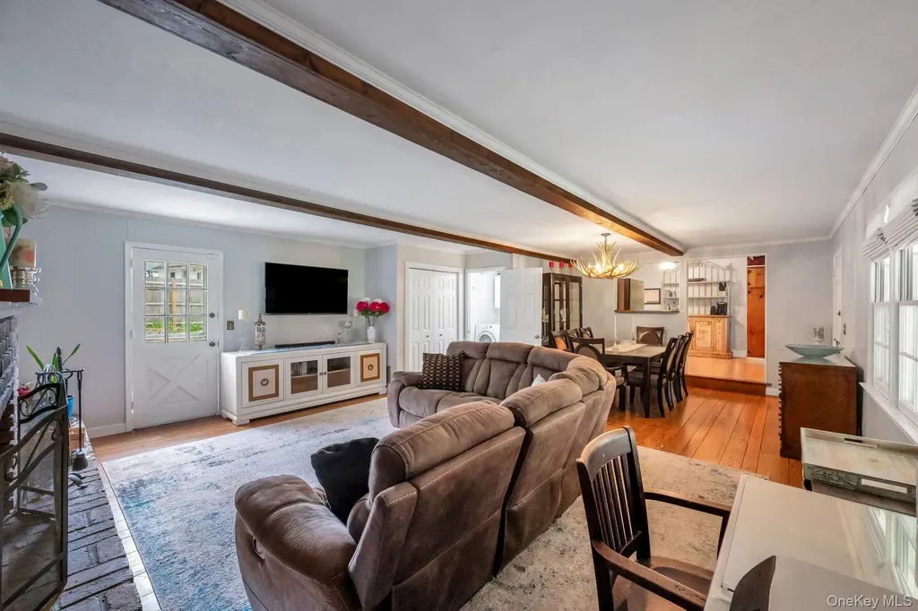79 Brooksite Drive Smithtown NY 11787