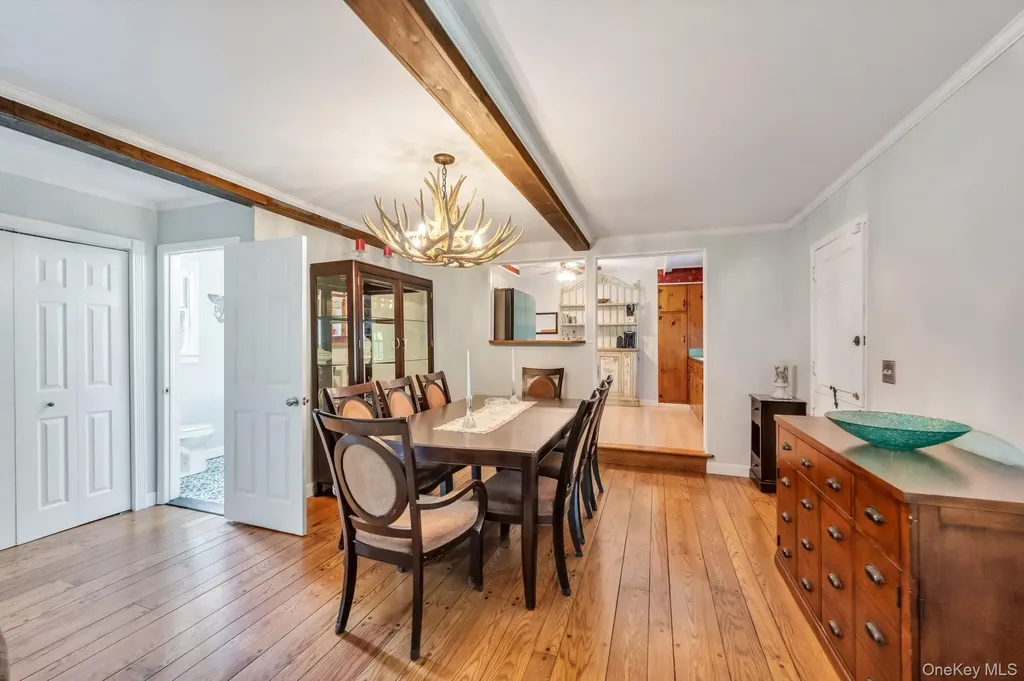 79 Brooksite Drive Smithtown NY 11787