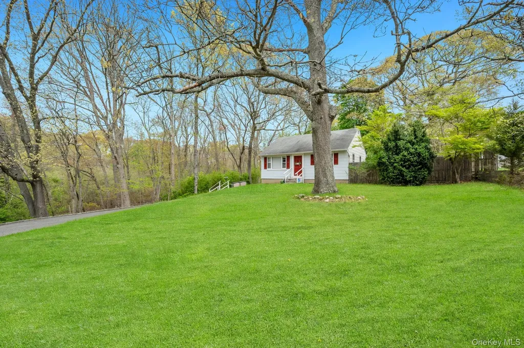 79 Brooksite Drive Smithtown NY 11787