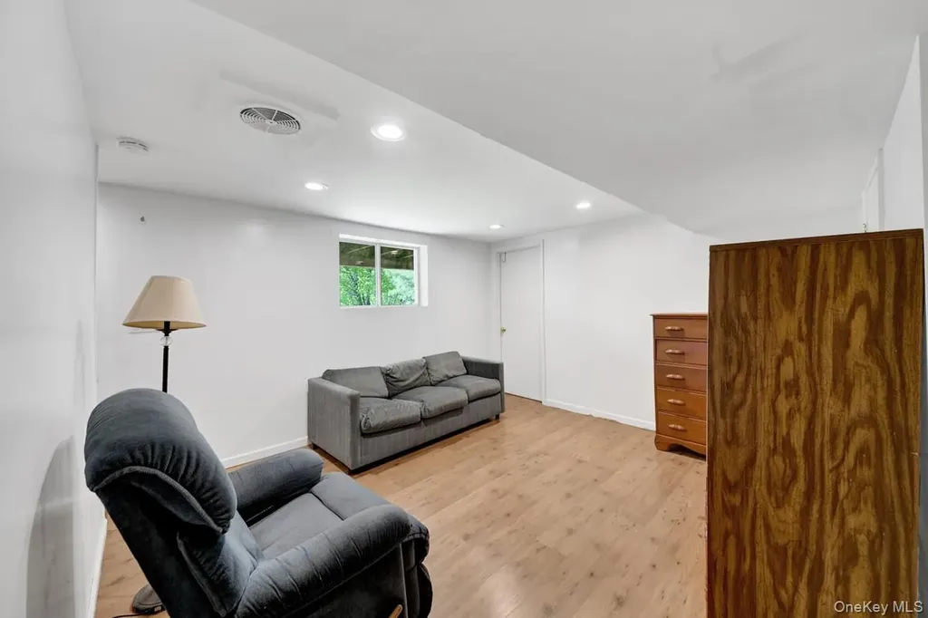 225 Lafayette Avenue Cortlandt Manor NY 10567