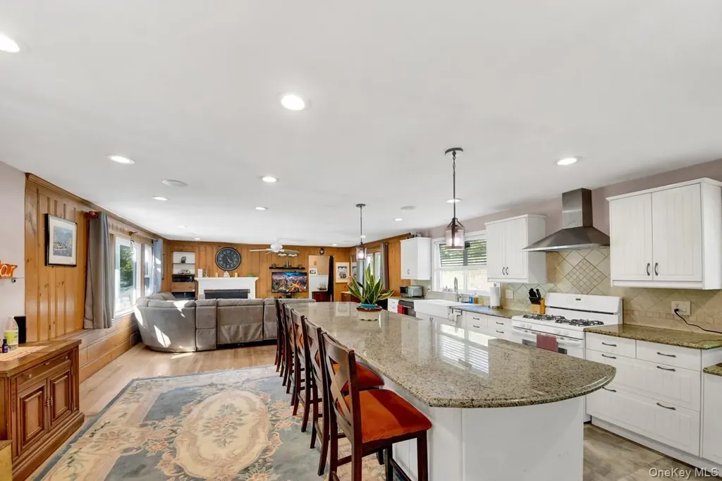 225 Lafayette Avenue Cortlandt Manor NY 10567