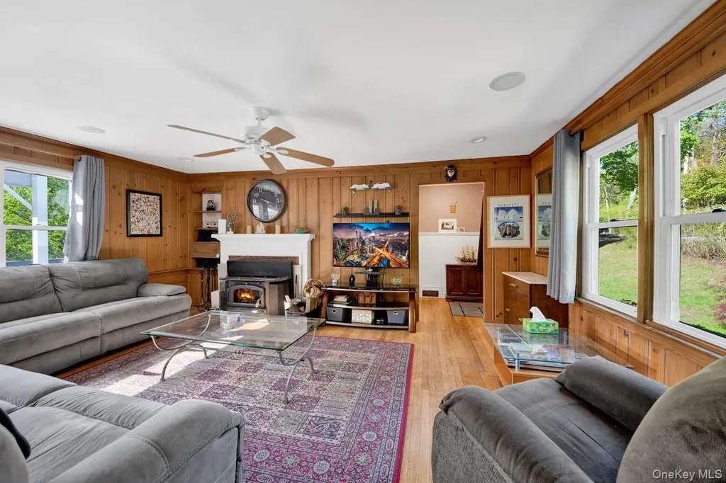 225 Lafayette Avenue Cortlandt Manor NY 10567
