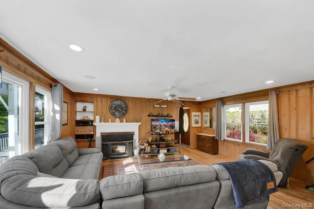 225 Lafayette Avenue Cortlandt Manor NY 10567