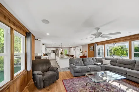 225 Lafayette Avenue Cortlandt Manor NY 10567