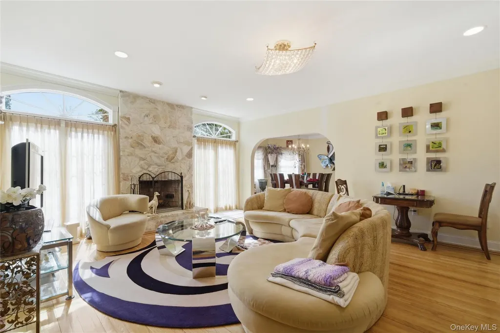 2 Deepwells Lane Saint James NY 11780