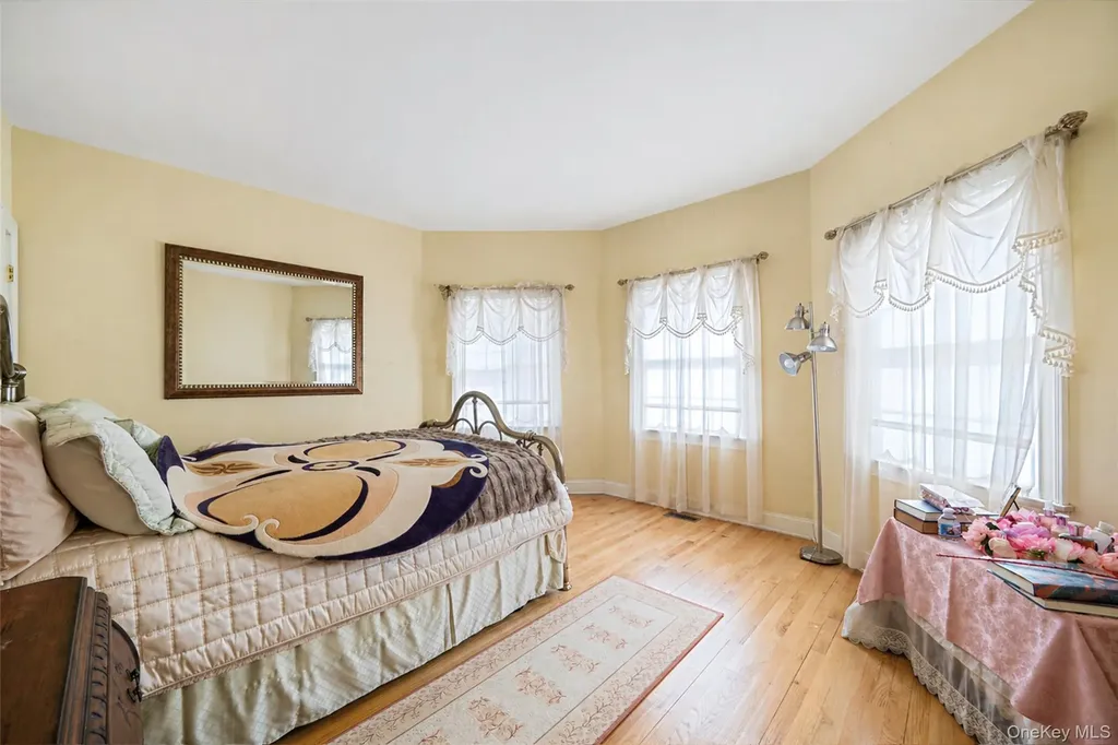 2 Deepwells Lane Saint James NY 11780
