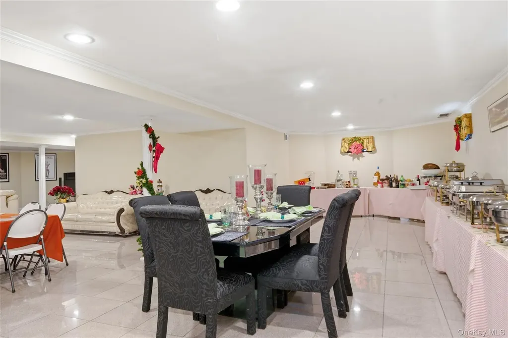 2 Deepwells Lane Saint James NY 11780