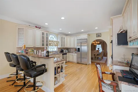 2 Deepwells Lane Saint James NY 11780