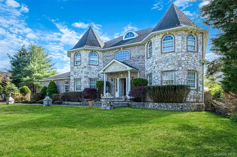 2 Deepwells Lane Saint James NY 11780